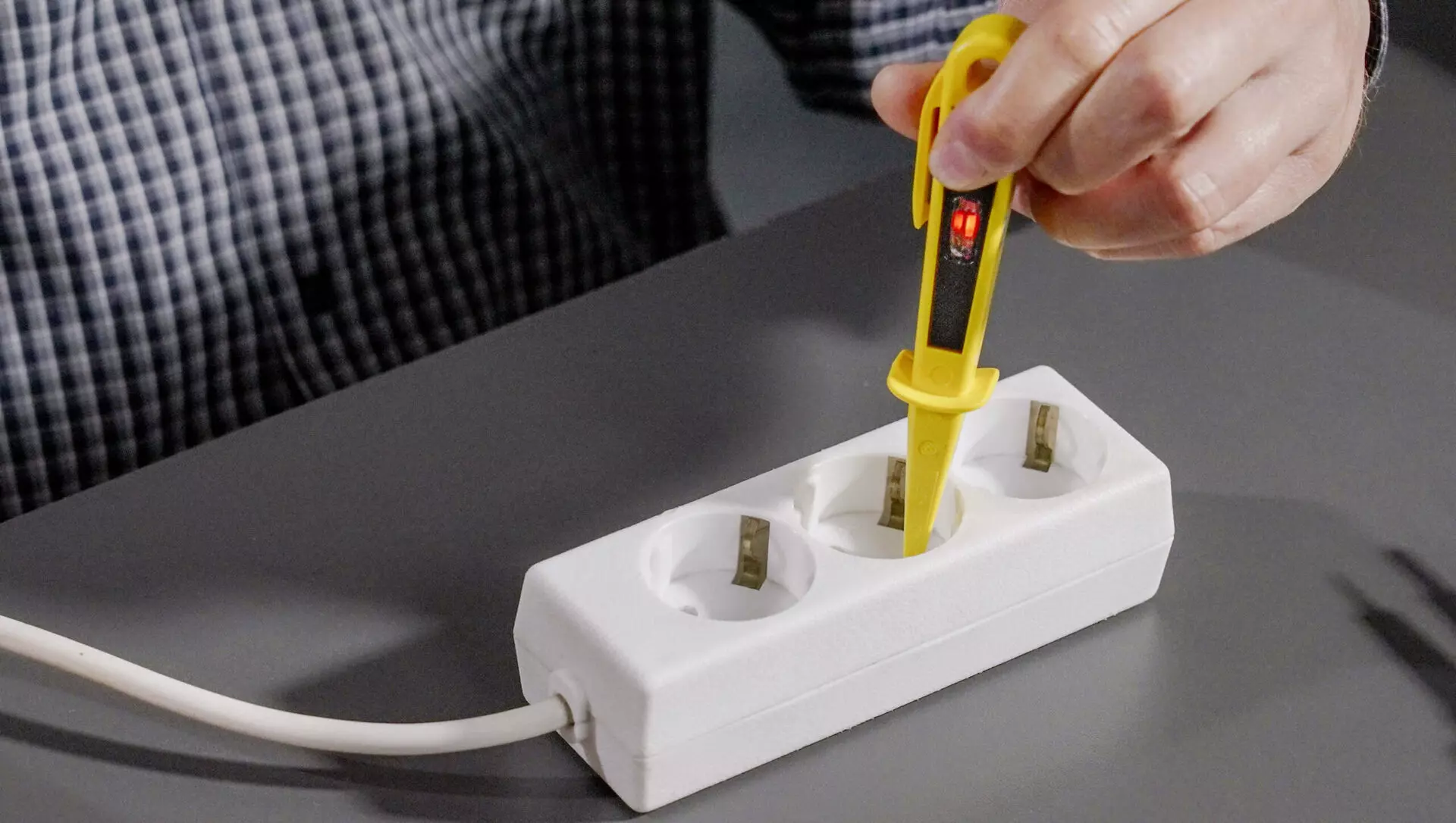 Ispitivač napona faze