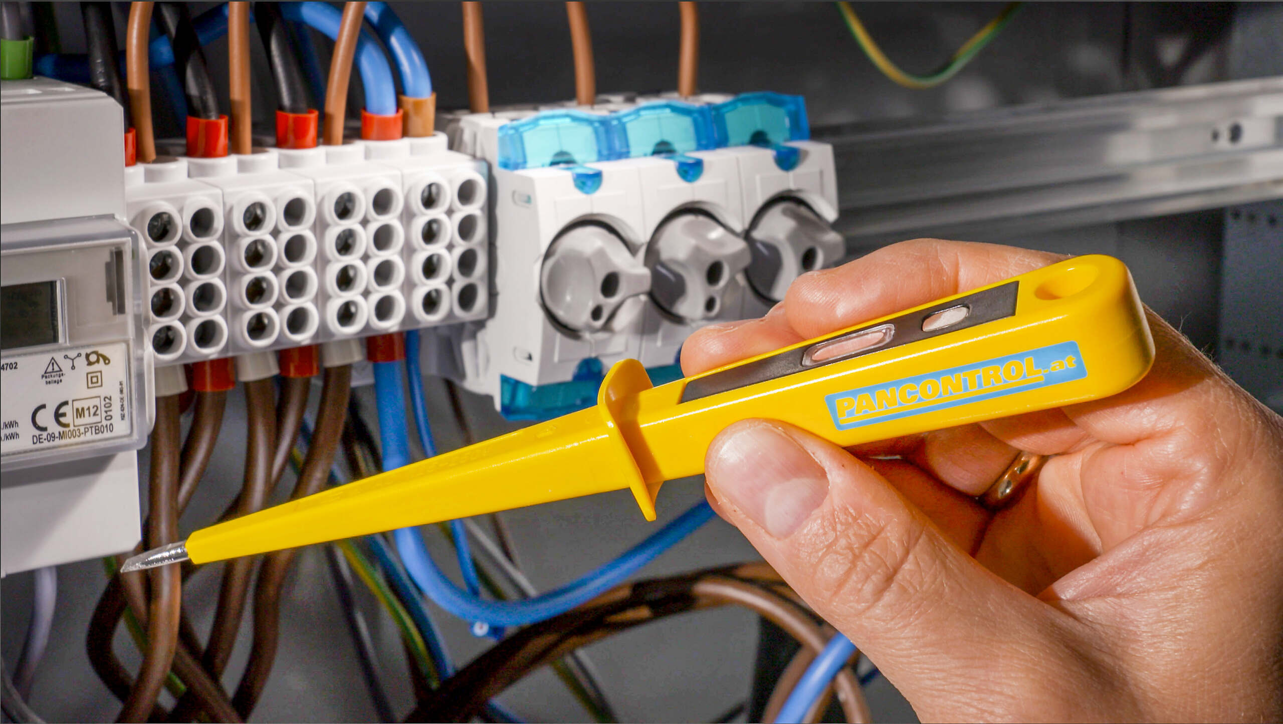 Ispitivač napona PAN PSD190 3 Ispitivač napona faze