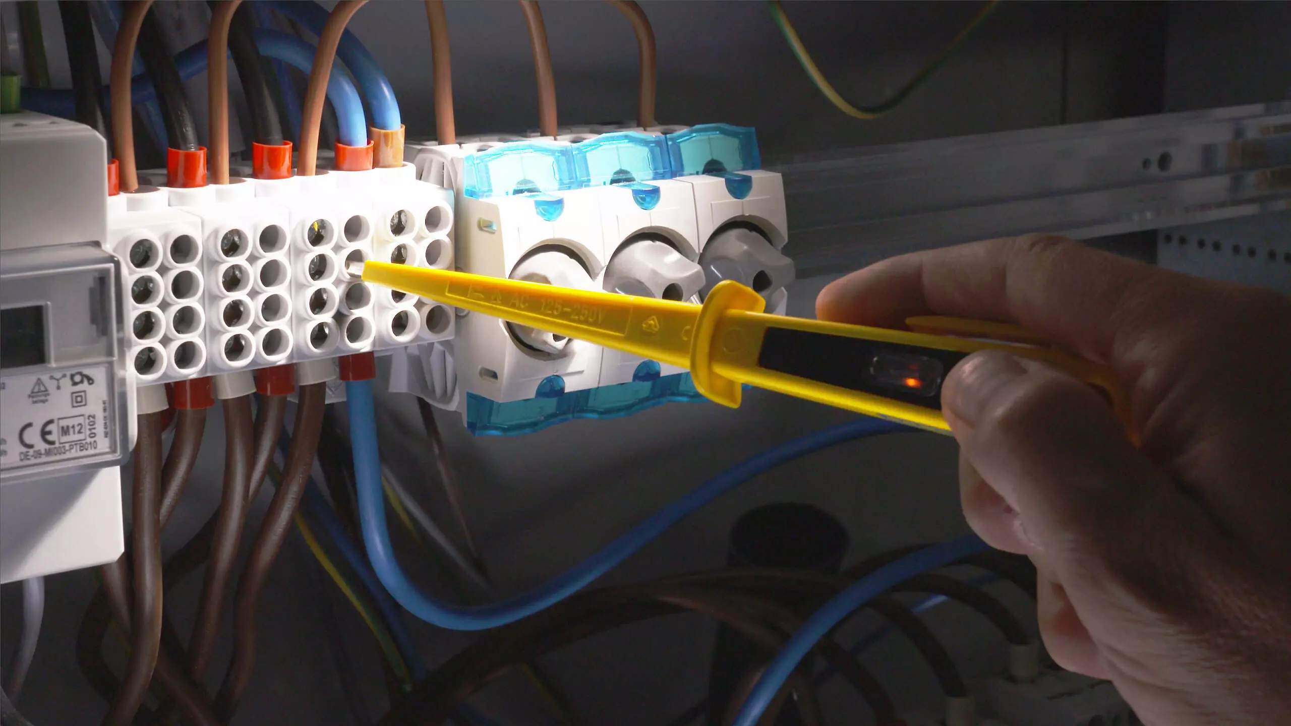 Ispitivač napona faze