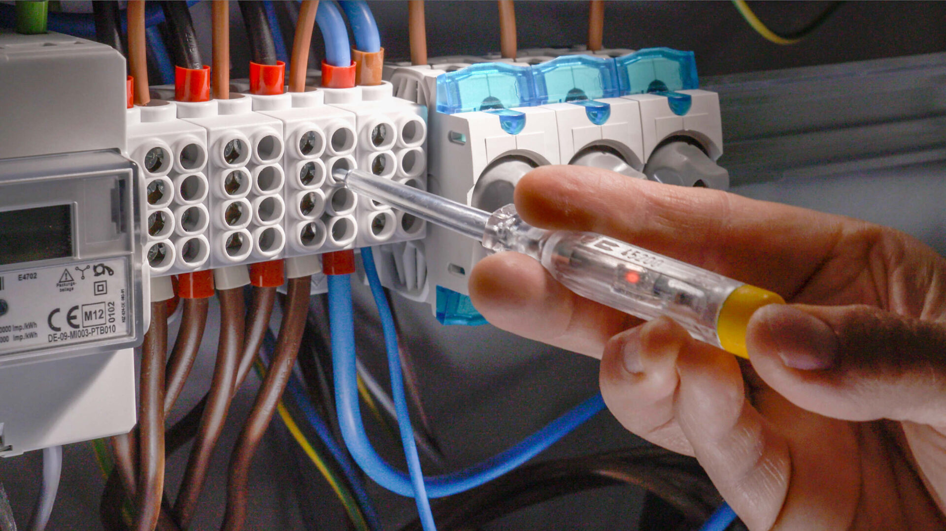 Ispitivač napona PAN PSD140TR 2 Ispitivač napona faze