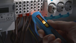 Beskontaktni ispitivač napona