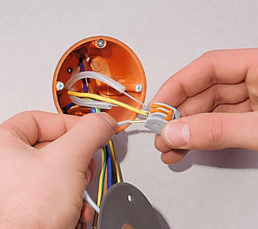 Ugradna dozna za izjednačenje potencijala 9063-88 8 Dozna za izjednačenje potencijala, ekranizovana dozna, dozna protiv smetnji