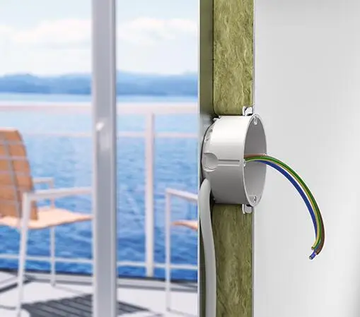 Ugradna dozna 9068-79 6 Ugradna dozna za tanke obloge, ugradna dozna za panelne zidove, ugradna dozna za brodske zidove