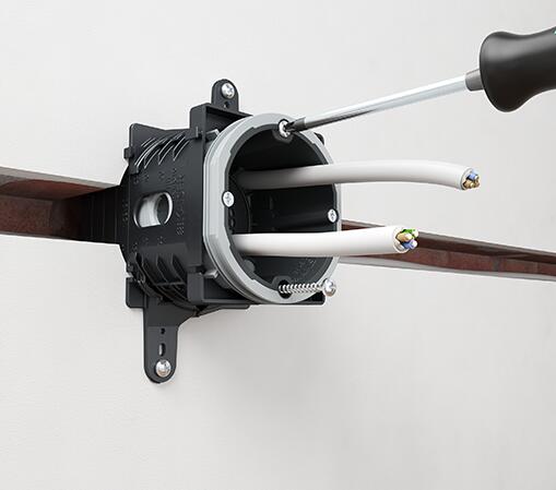 Cevasta spojnica 9060-88 23 id montage 09 dosenverschraubung