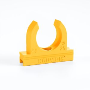 Žuta obujmica za pričvršćivanje krutih cevi SUPERSOL® PLUS. Stabilno fiksiranje uz zid/plafon, brza montaža. Ø16 | Ø20 | Ø25 | Ø32 mm.