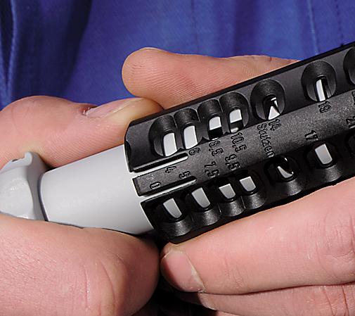 Ugradna dozna za trofazne priključnice 9075‑12 11 bušač otvora u doznu, otvarač rupa, bušač rupa